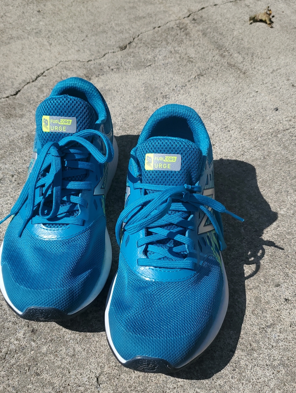 New Balance Youth Teal Performance Running Shoes Fuelcore Urge Size 6.5